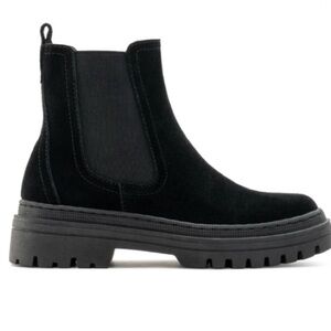 WOMEN’s genuine leather Black Suede Boots